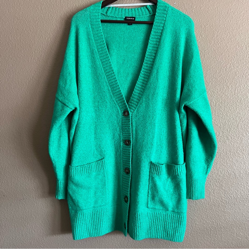 Torrid Green Boyfriend Cardigan Sweater Size 2 - Picture 2 of 10